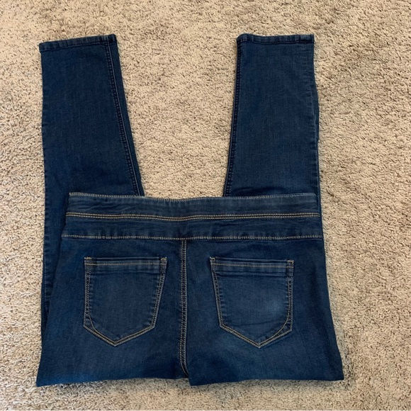 Relativity Dark Wash Pull-On Jeans 12 - Picture 5 of 5